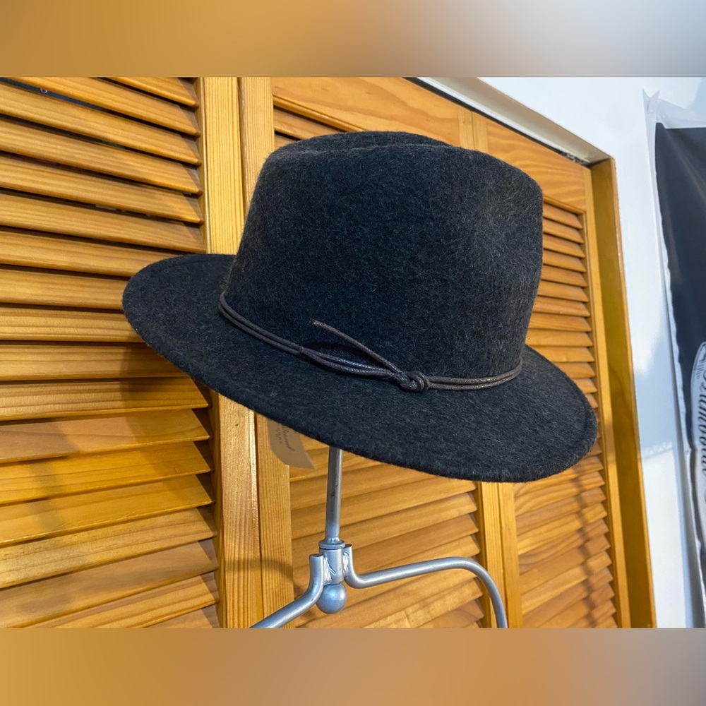 Wool hat by Target’s Universal Thread NWT - image 2